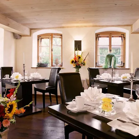Romantik Am Kiental Hotel